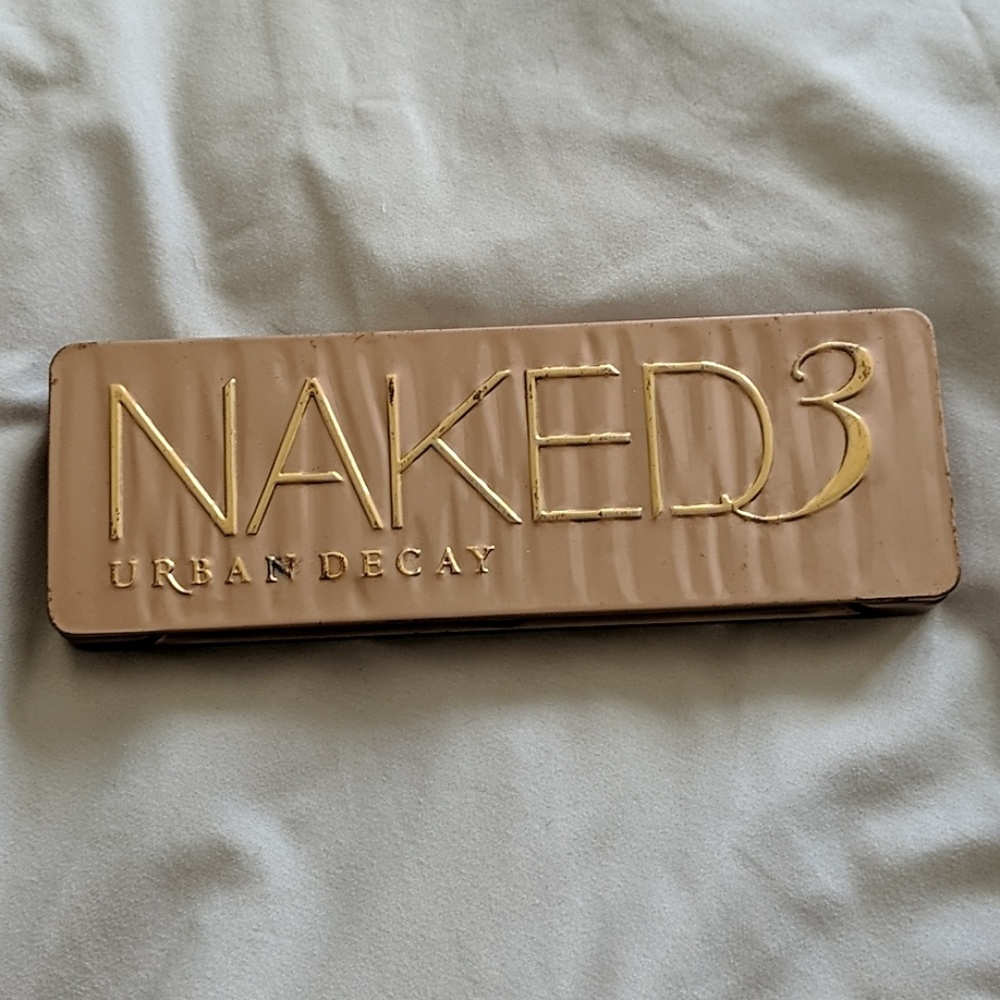 Urban Decay Naked 3 Eye Shadow Pallet